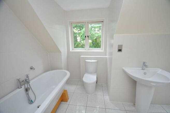 Jack/Jill Bathroom