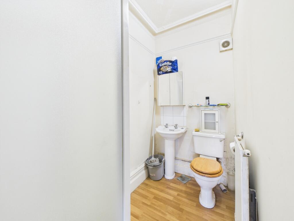 CAM03062G0-PR0148-STILL004