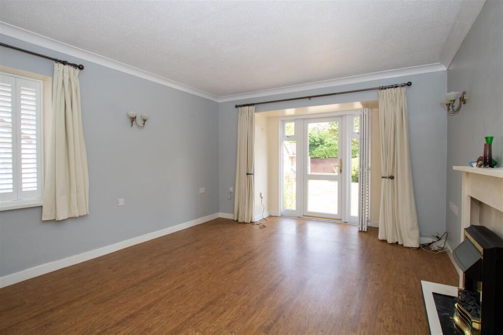 Sitting room.jpg