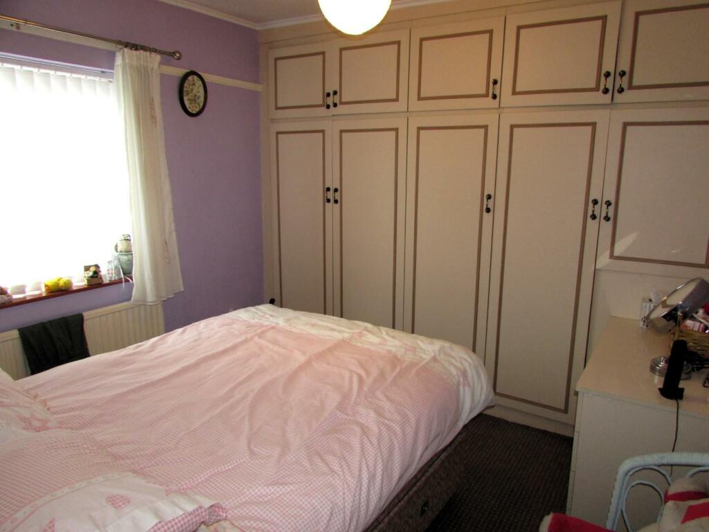 FirstAve64bed1.JPG