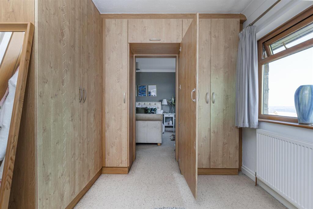 Dressing Room/Bedroom