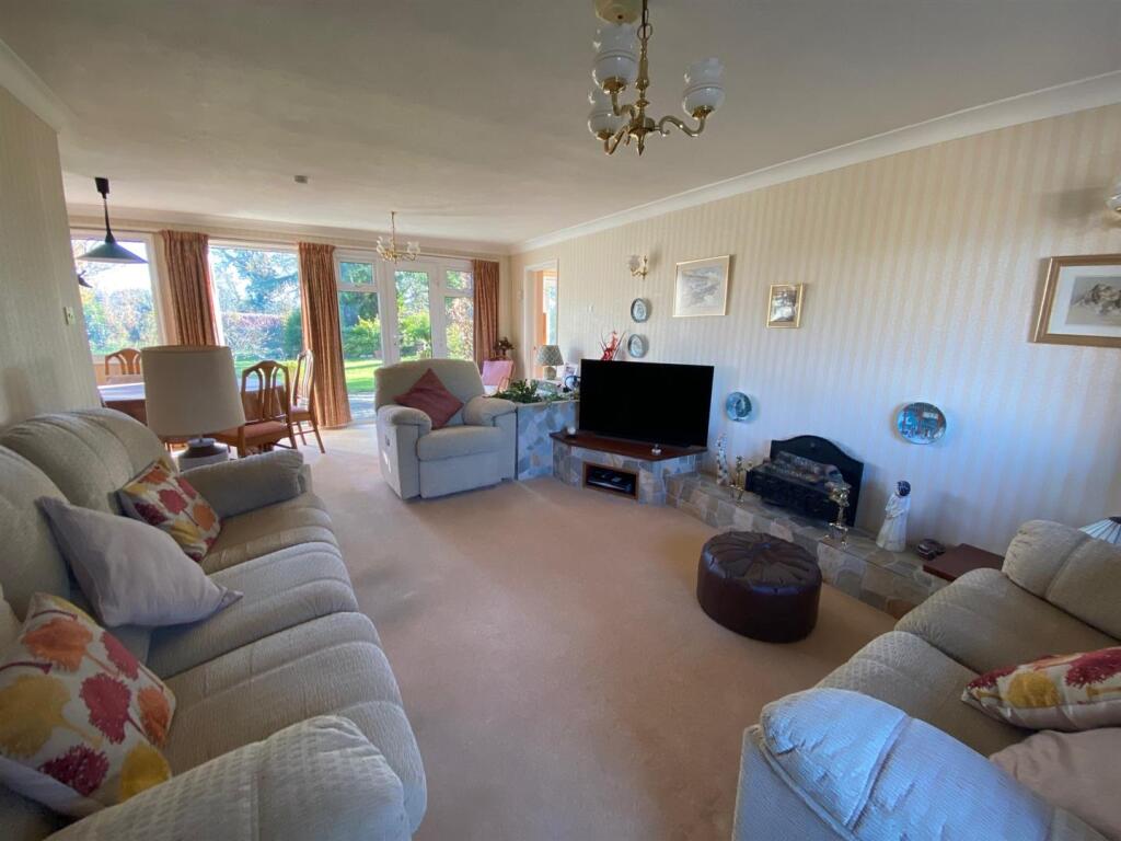 Living Dining Room.jpg