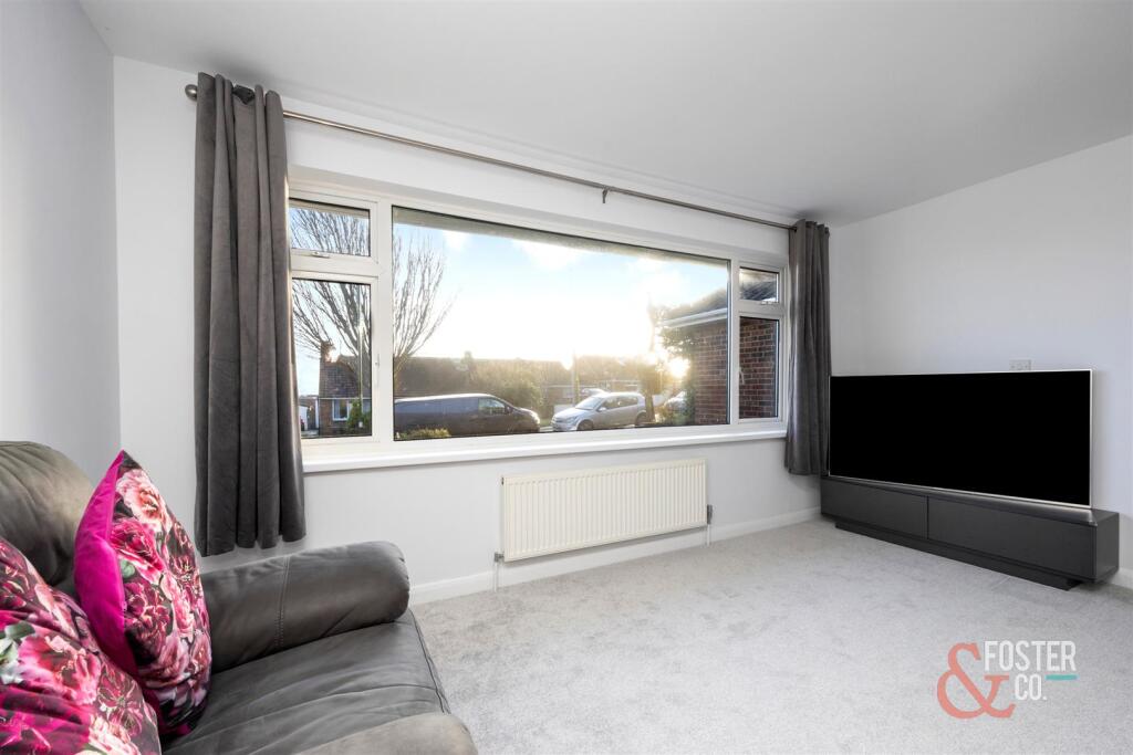 Mill Hill Close, 13-009.JPG