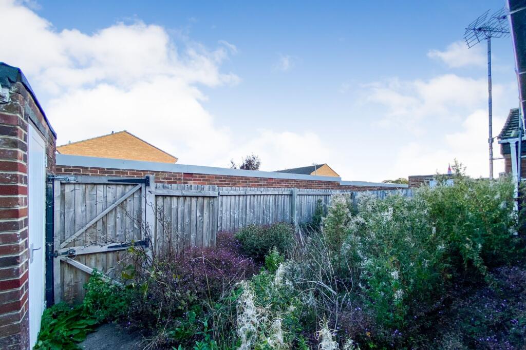 35 Fairfield, Royal Wooton Bassett, Wiltshire, SN4 7HJ