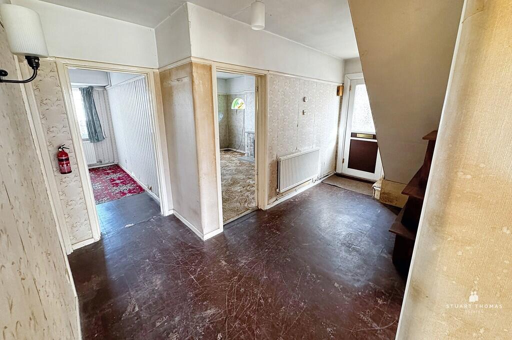 processed-6C95259...