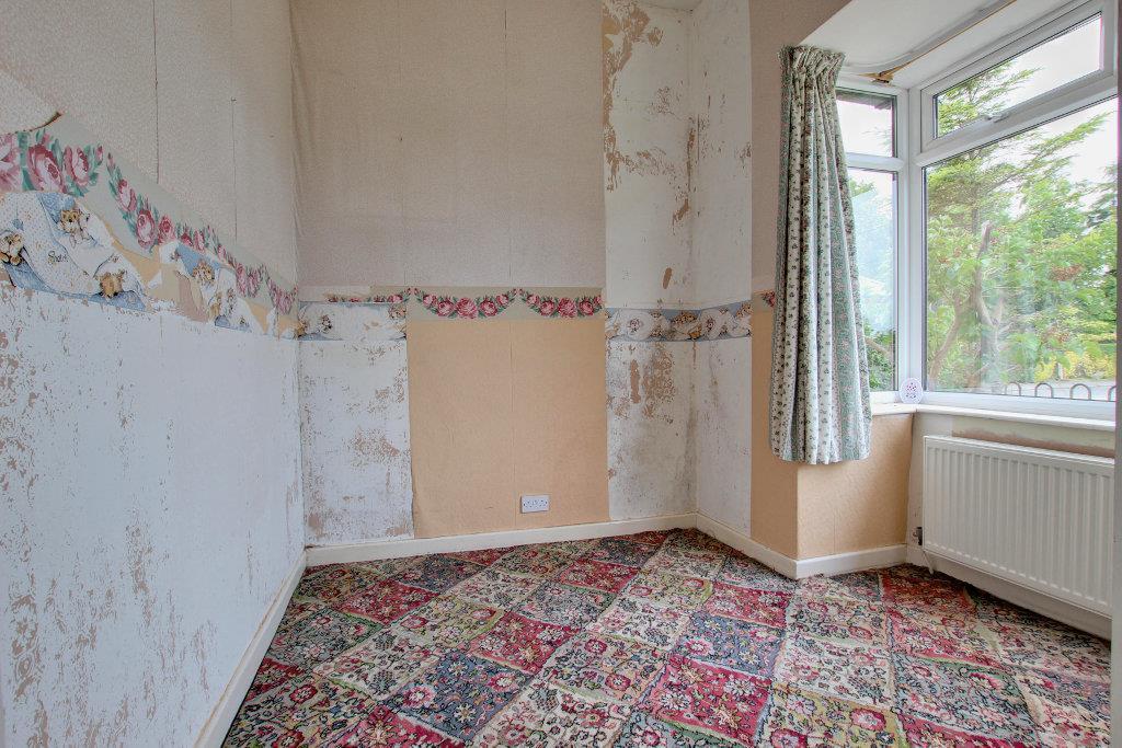 BEDROOM1 (FRONT)