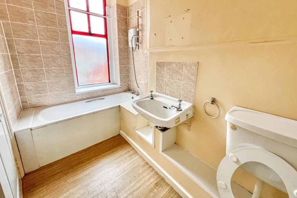 1-6 West End House, Marshfield Road, Chippenham, SN15 1JZ