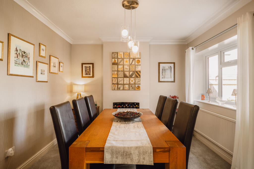 Dining room/ second reception room