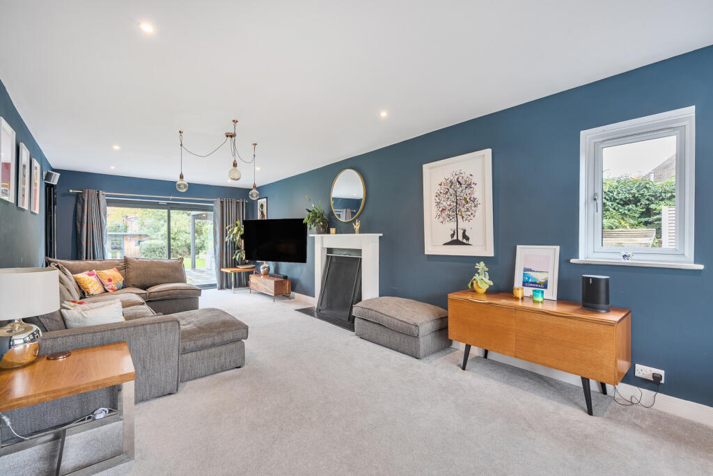 1365825-16-68ef6f...