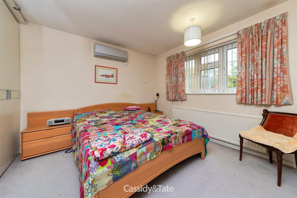 1 Sefton Close_12.jpg