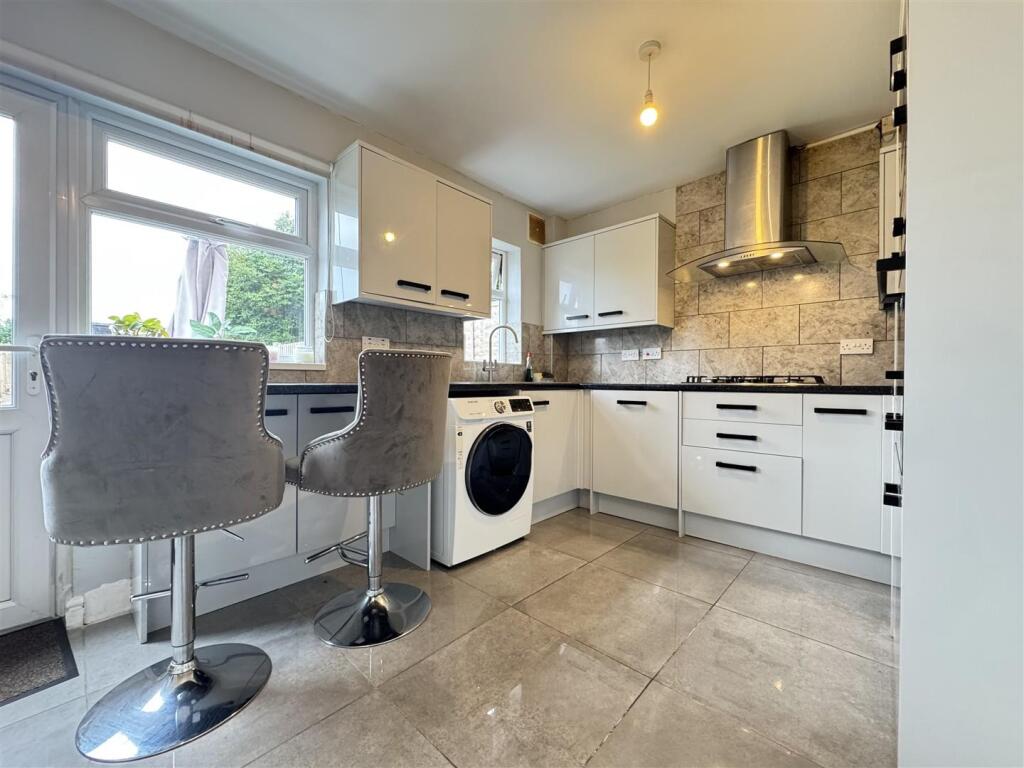 IMG_3368 (Large).JPG