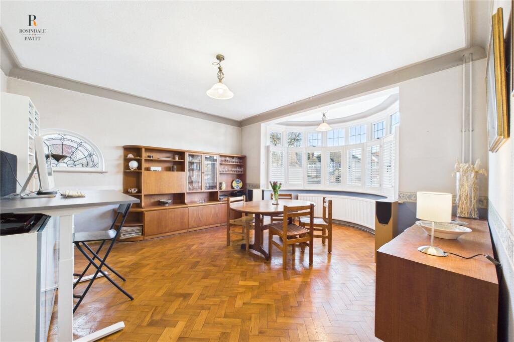 Front Reception Rm