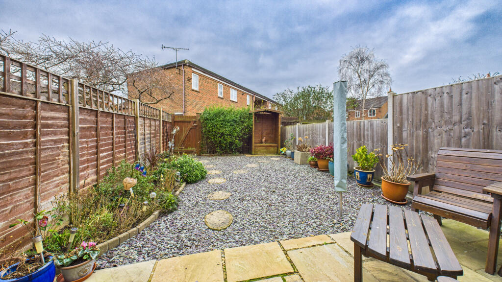 CAM04968G0-PR0086-STILL013