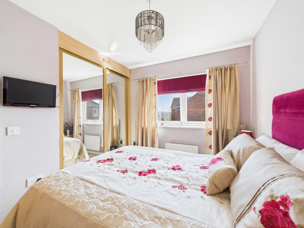 CAM03813G0-PR0094-STILL014