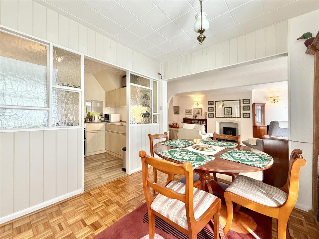 Dining Towards Kitchen.JPG