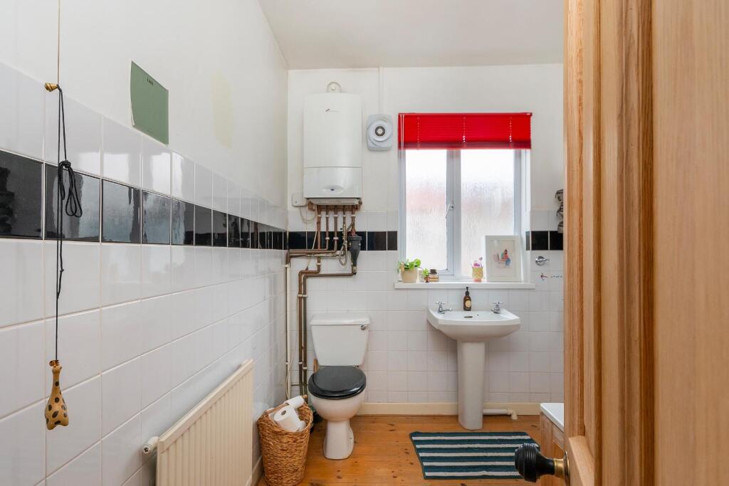 3B9SRD - Bathroom C.jpg