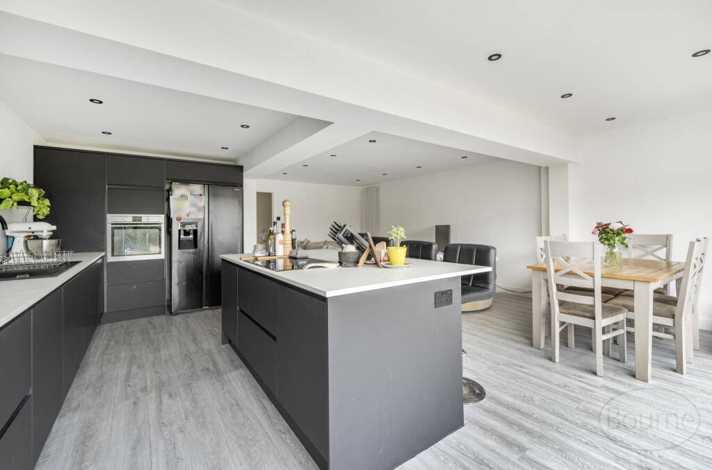 241c7701-239a-4f8...