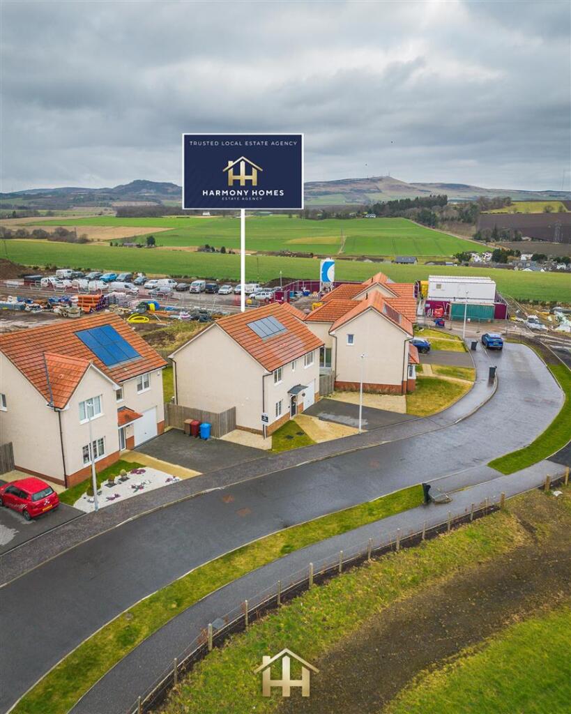 5 NEWALL TERR 080225 EDIT (5 of 54) 1.jpg