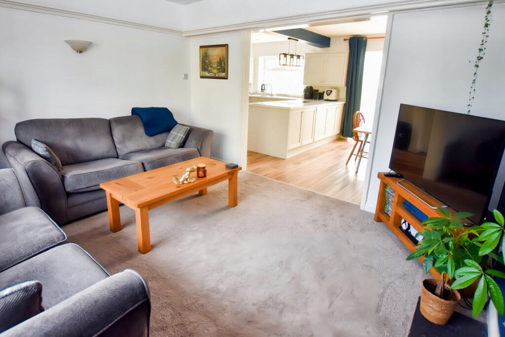 Lounge 3