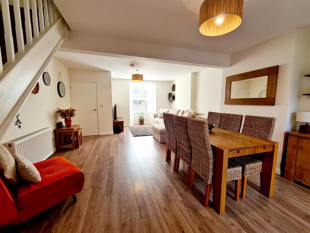 Dining Room 1.jpg