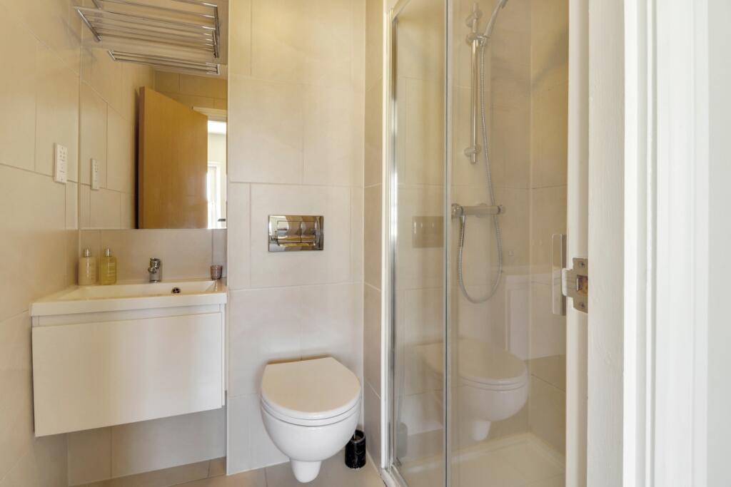 Ensuite