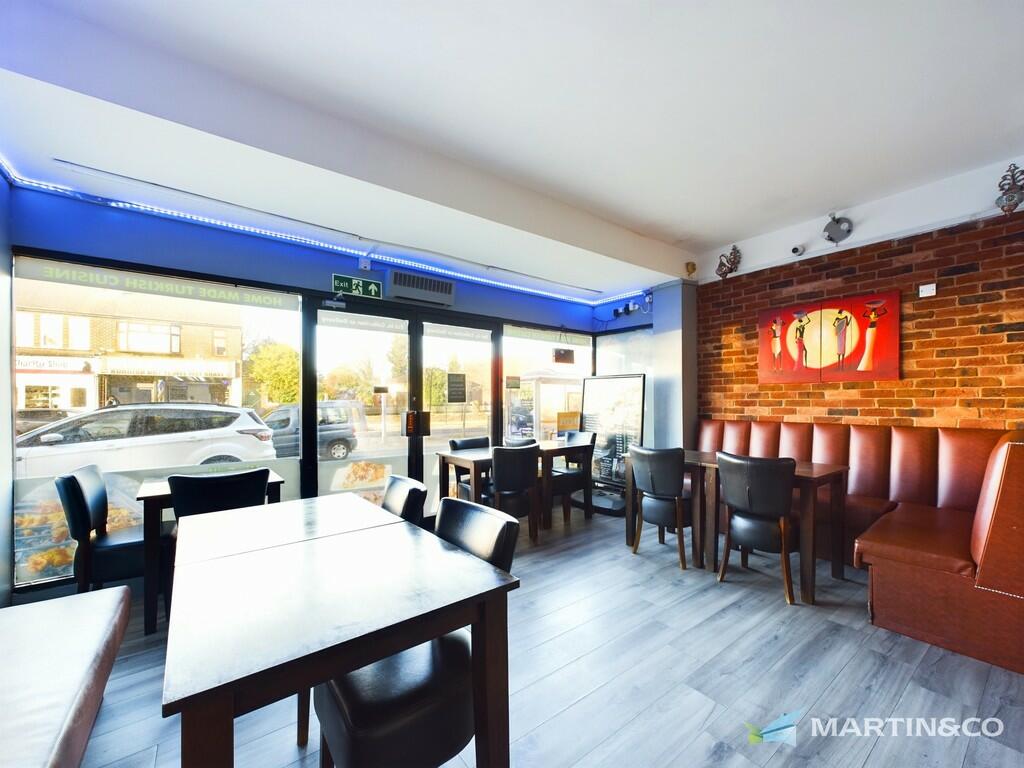 CAM02318G0-PR0358...