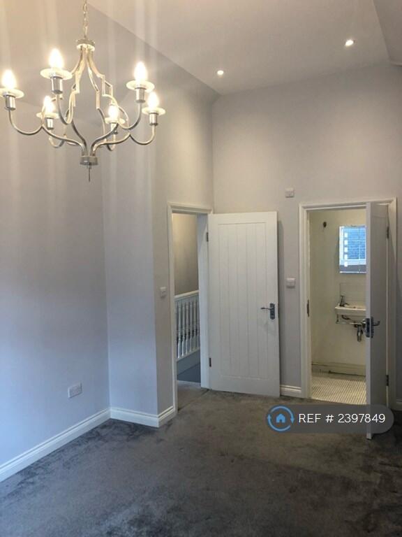 Main Bedroom With En-Suite