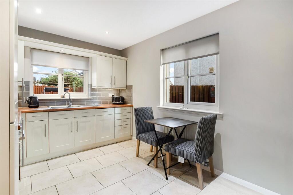 Breakfasting Kitchen