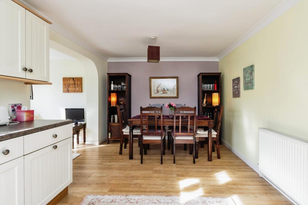 Kitchen Dining Space