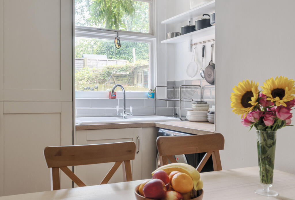 1318445-9-6865990...