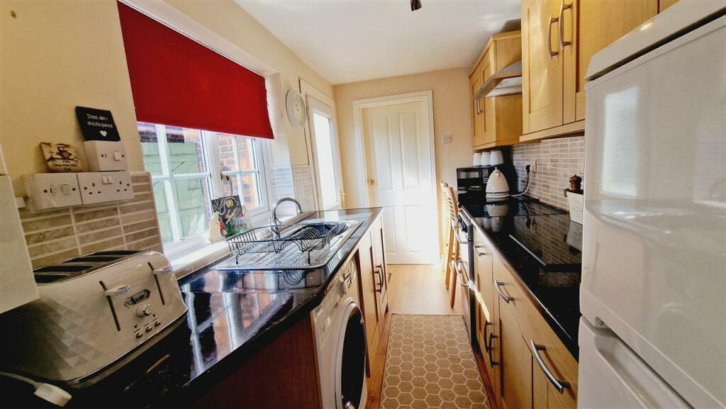 Kitchen 4