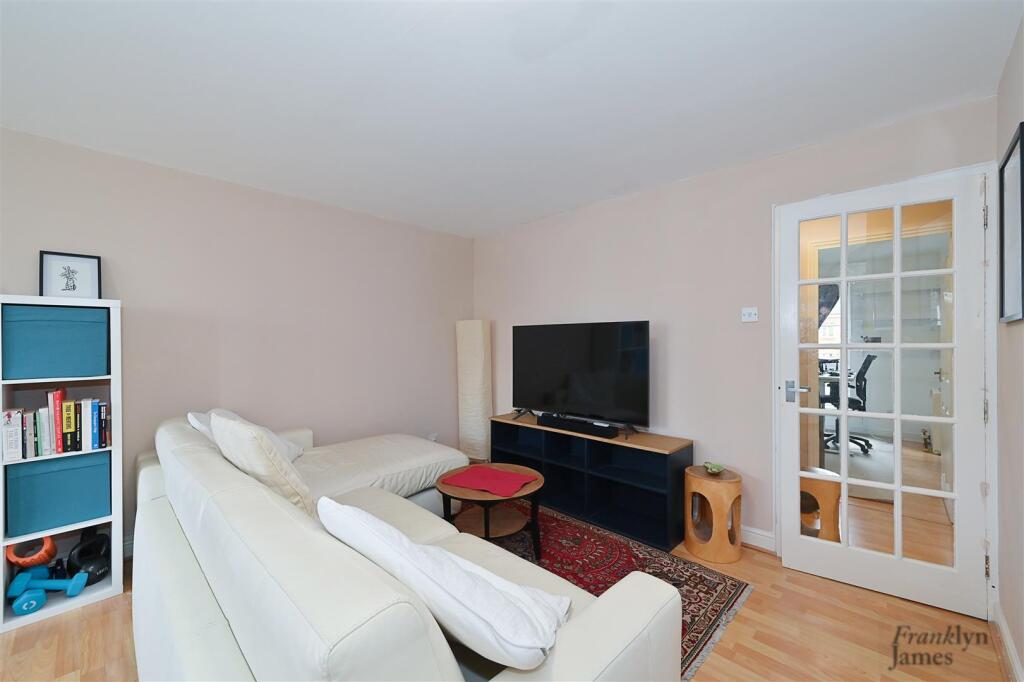 Wheat Sheaf-Close (5).JPG