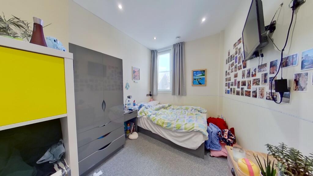 Flat-2-Ormiston-House-07112022_125714