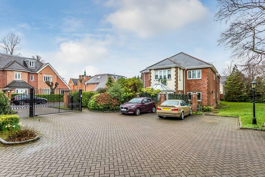 2-Tregarth-Place-20.jpg