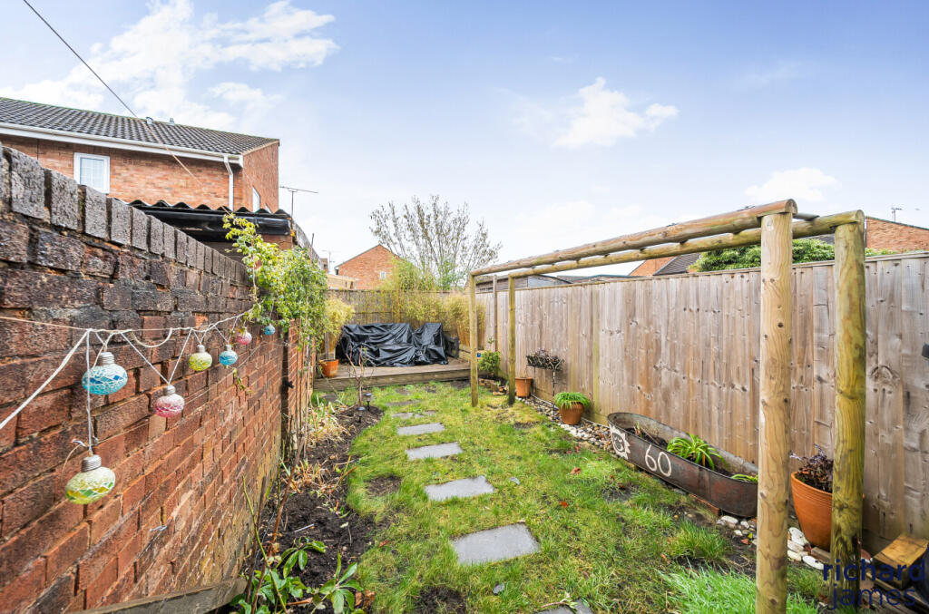 1b5cc570ee9c4a1c89bf8b0cca25b3ab