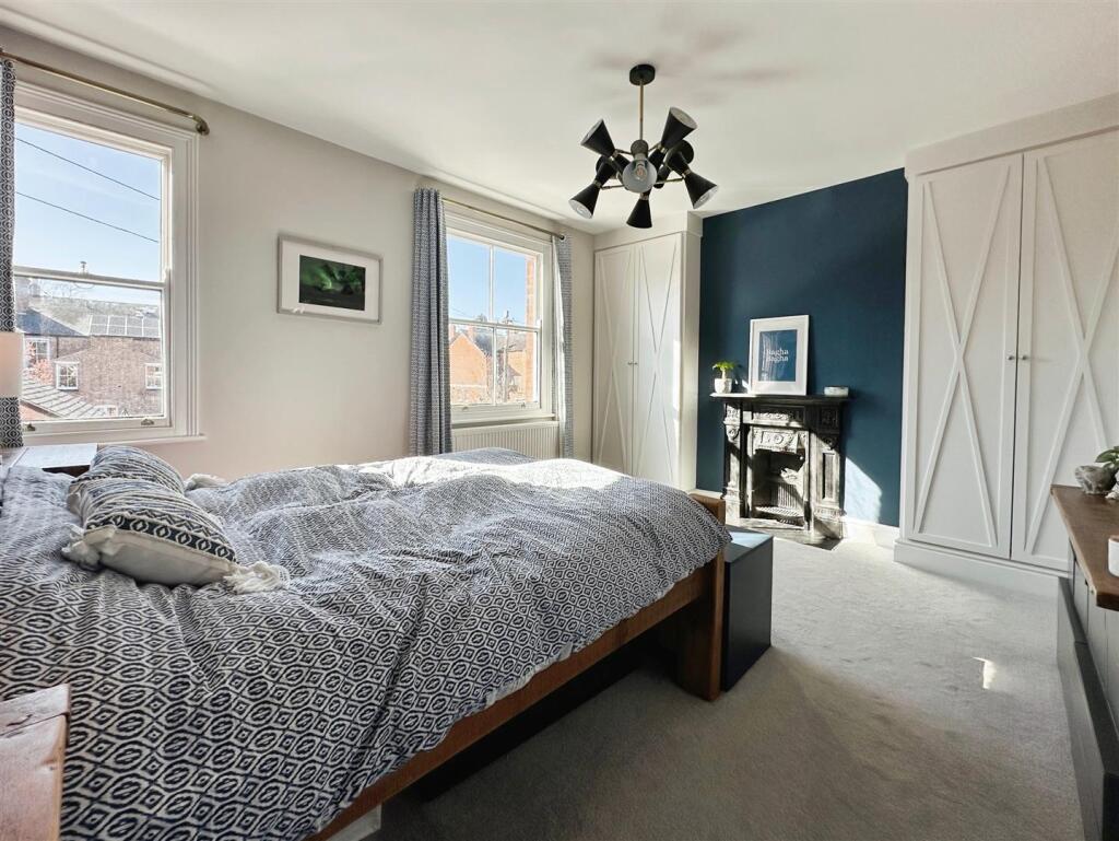 e7226743-image_picker_EE1C2005-ABC0-412E-B8DE-7C5C