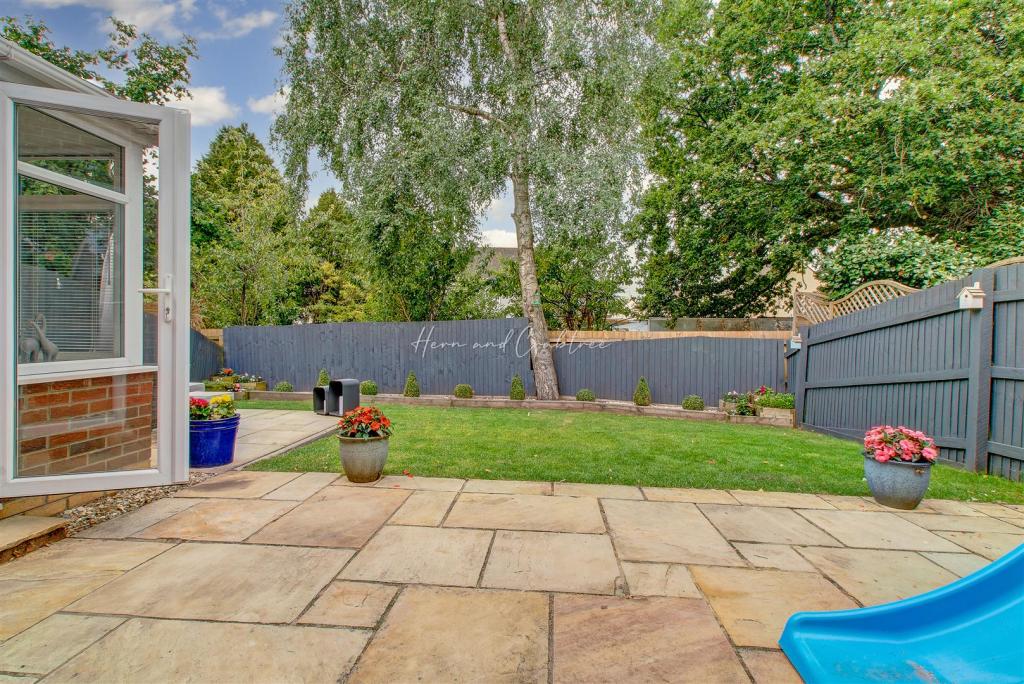 Blacktown Gardens, Marshfield, HernCrabtree (33).j