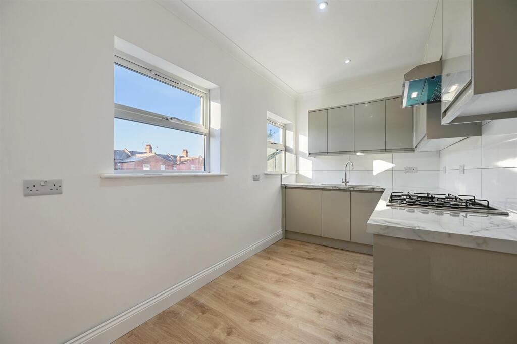 19387782 - Reception 2 (11).jpg