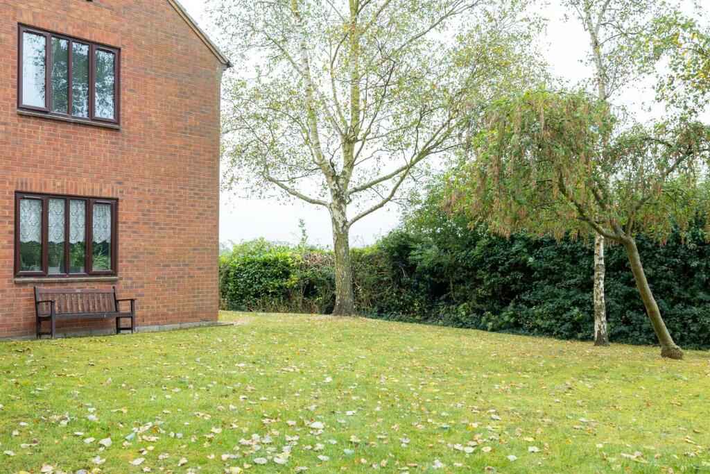 24 Western Close, Ashby