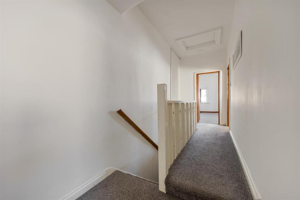Chingford Avenue, E4