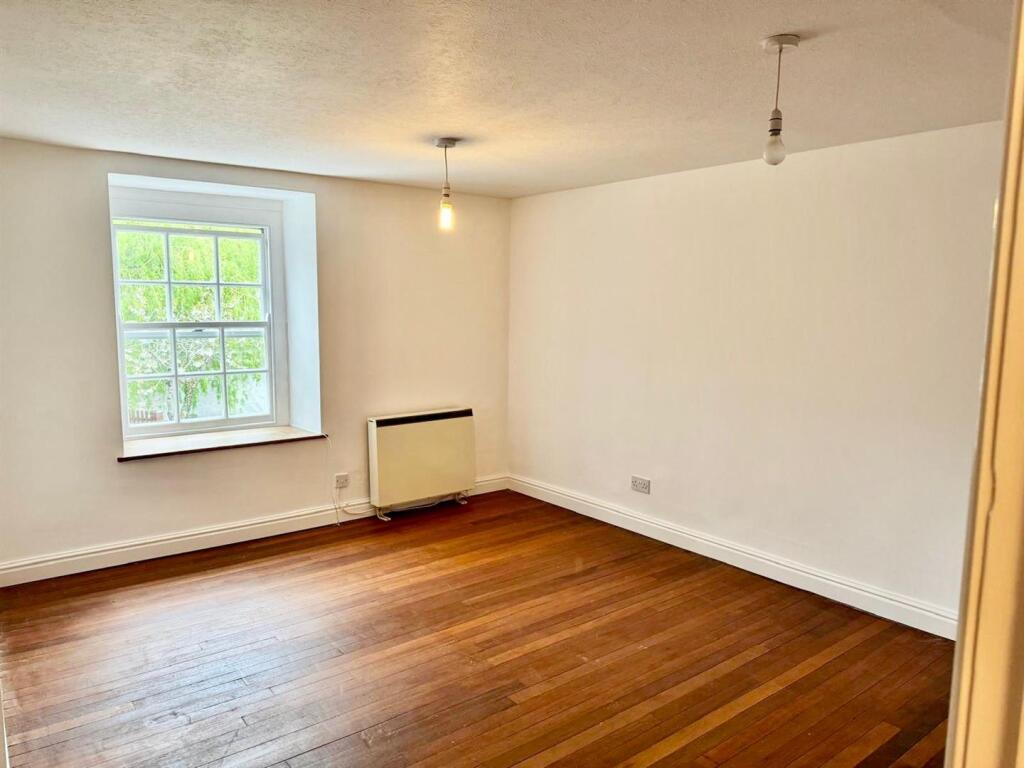 PHOTO-2025-04-22-07-50-46 (1).jpg