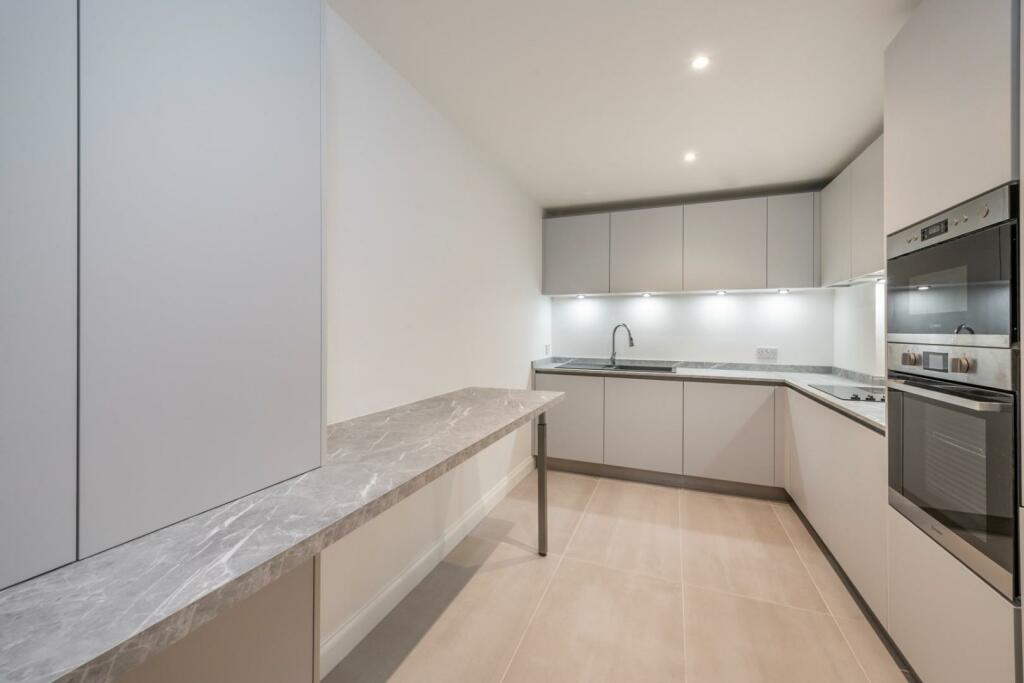 kitchen (1).jpg