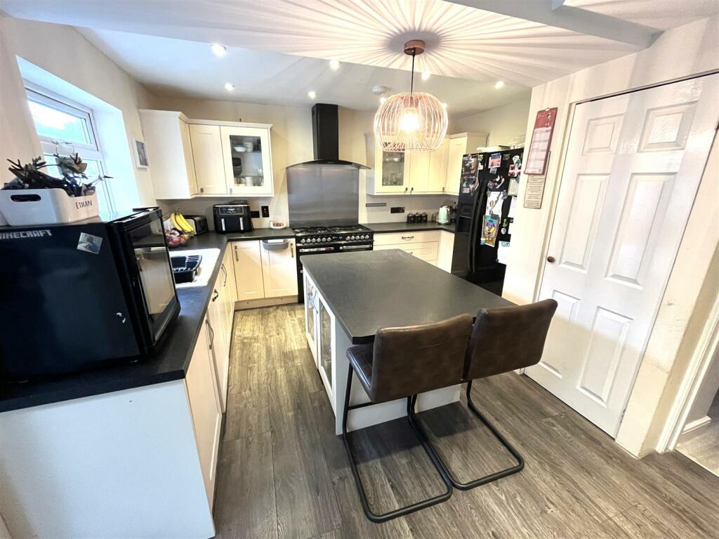Kitchen / Diner