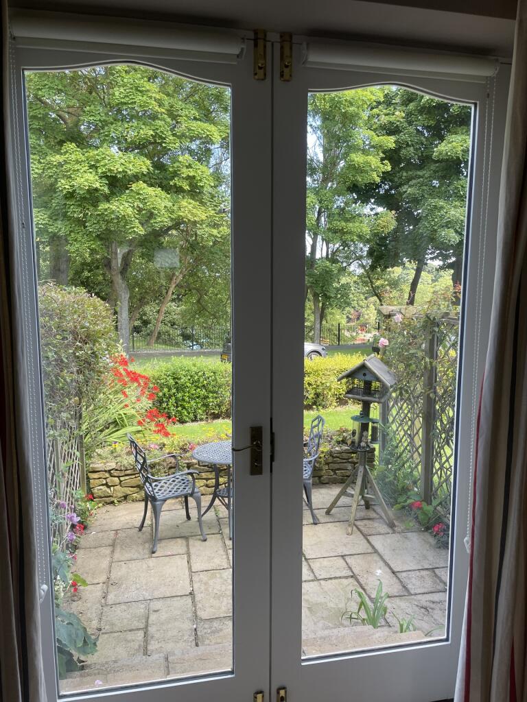 Kitchen to Front.JPG