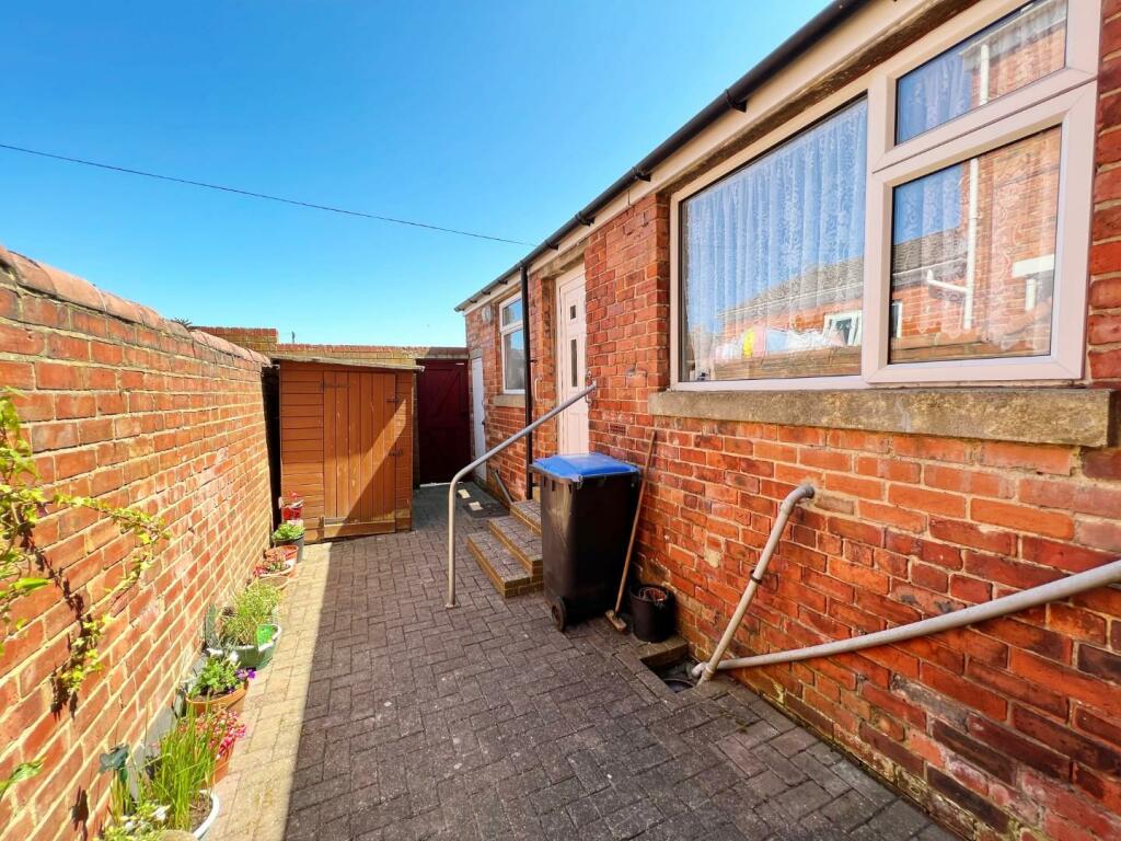 Yard pic 1.jpg
