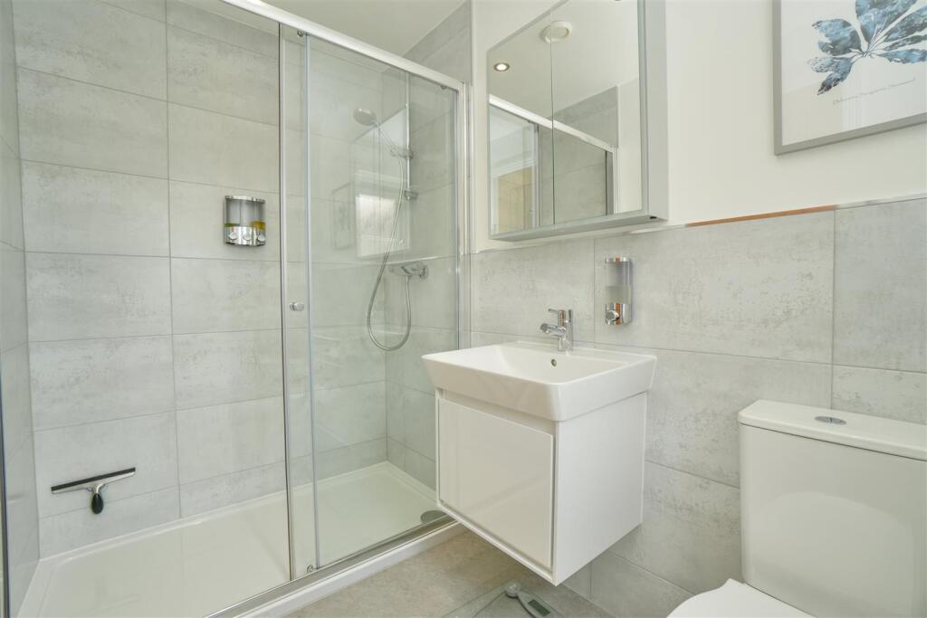 Ensuite Shower Room