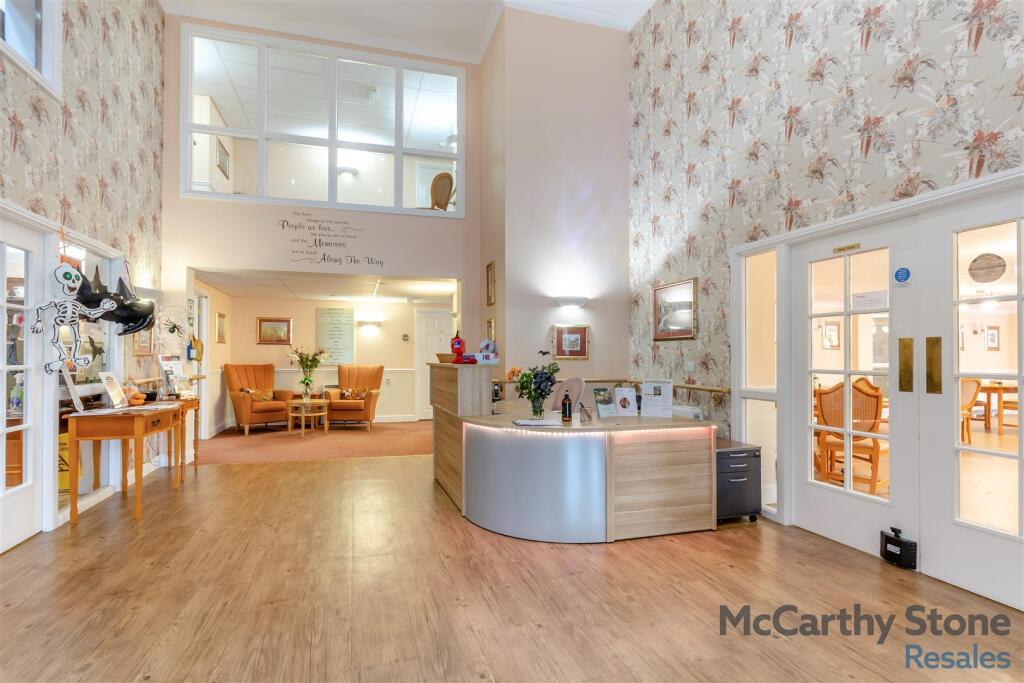 8668517-interior20.jpg