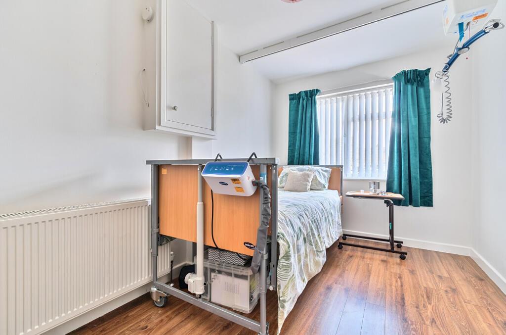 1342502-10-68a762...