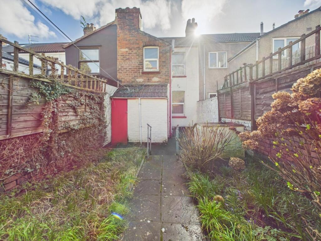 CAM01576G0-PR0226-STILL019.jpg