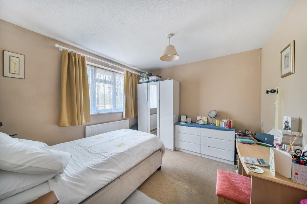 1358642-13-68d272...